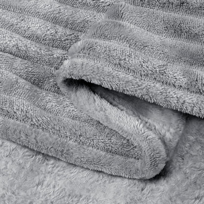 CloudHug™ Oversized Blanket
