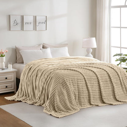 CloudHug™ Oversized Blanket